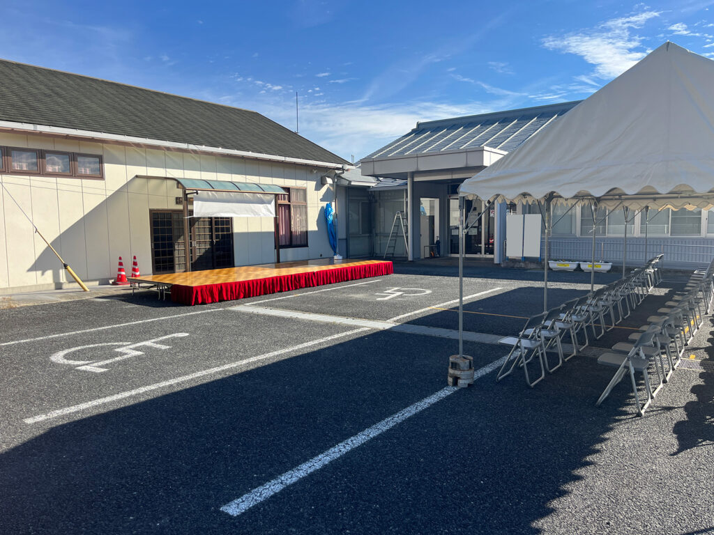 屋外イベント施工風景 1