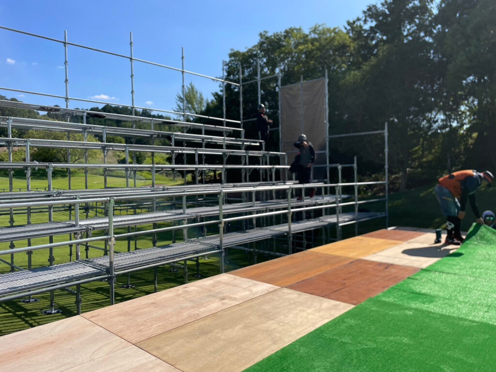 屋外イベント施工風景 9